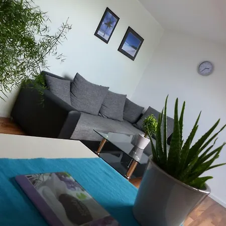 Apartment Schoene Komplette In Wesel *