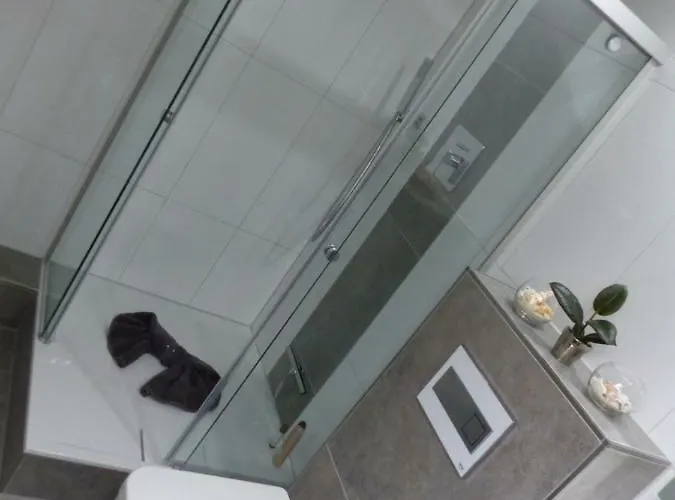 Appartement Schoene Komplette In *